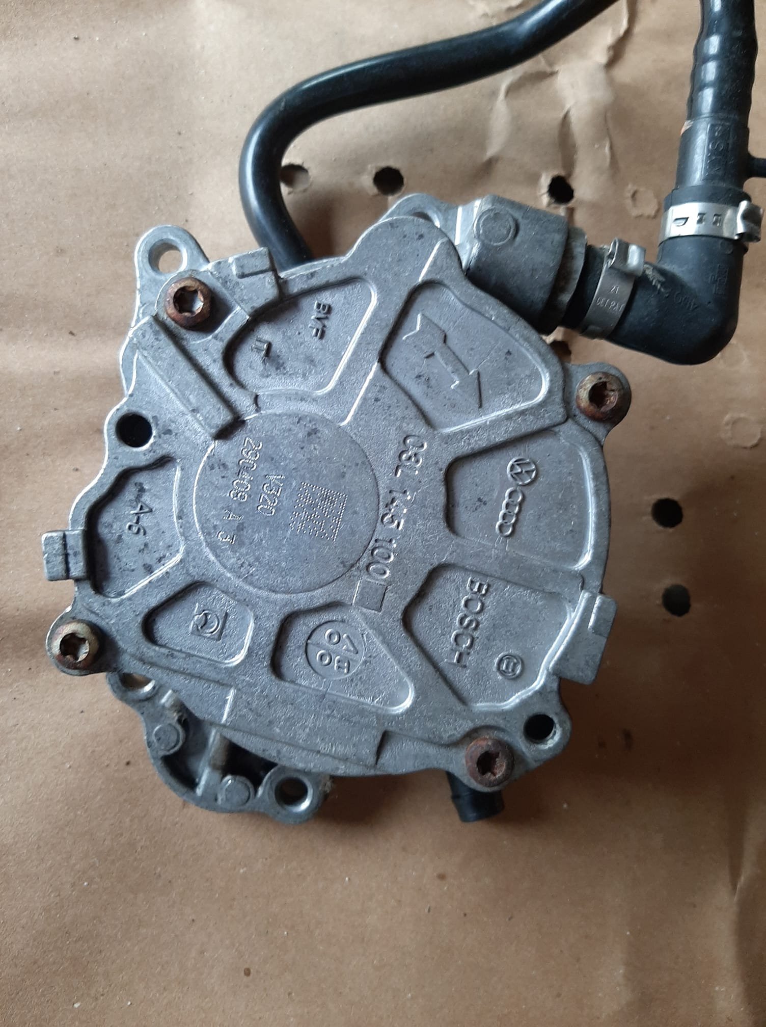 Audi bontott gyári tandem szivattyú -Bosch 03G 145 209 C